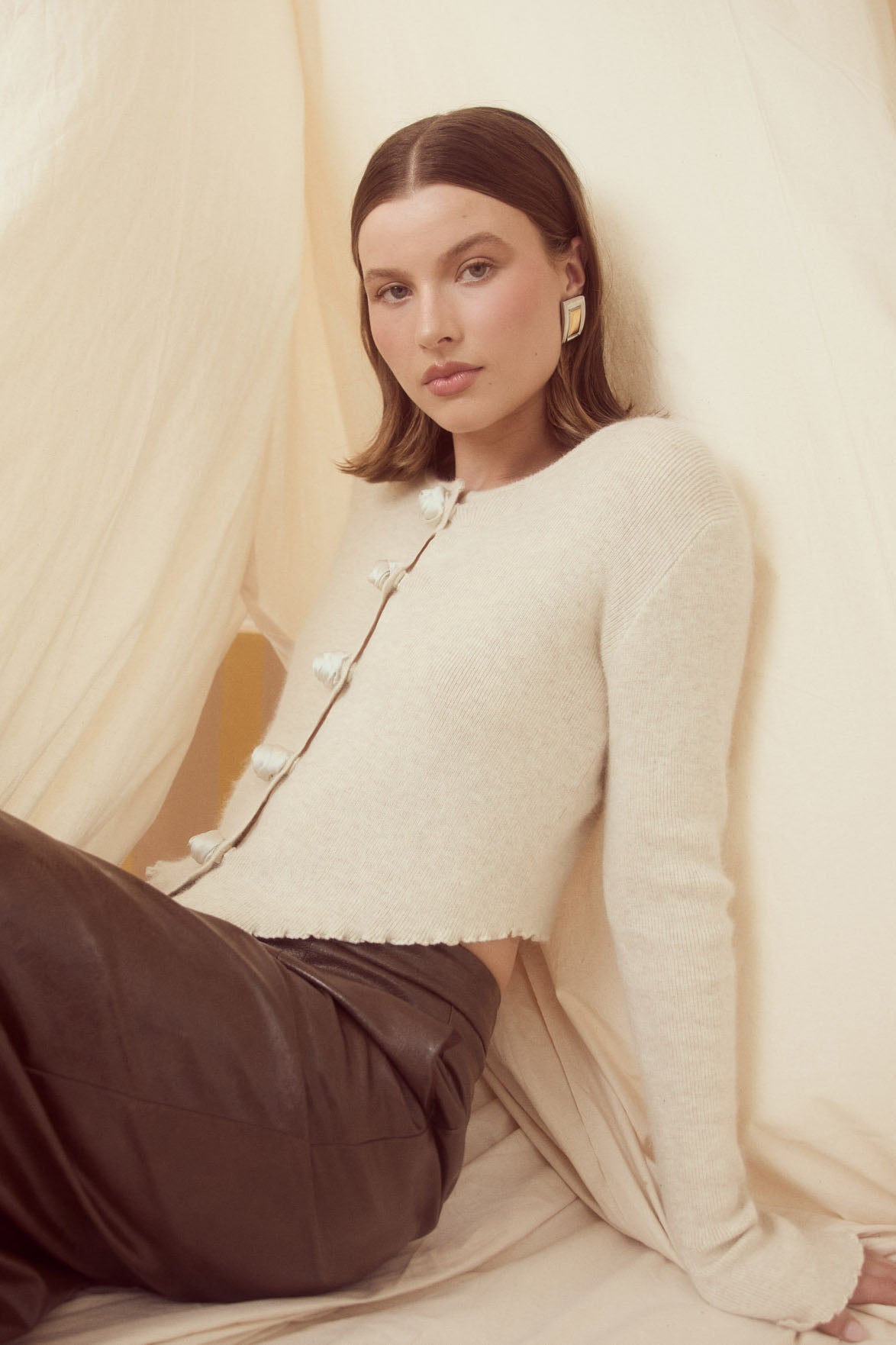 bubish Rosette Cardigan Oatmeal TOP